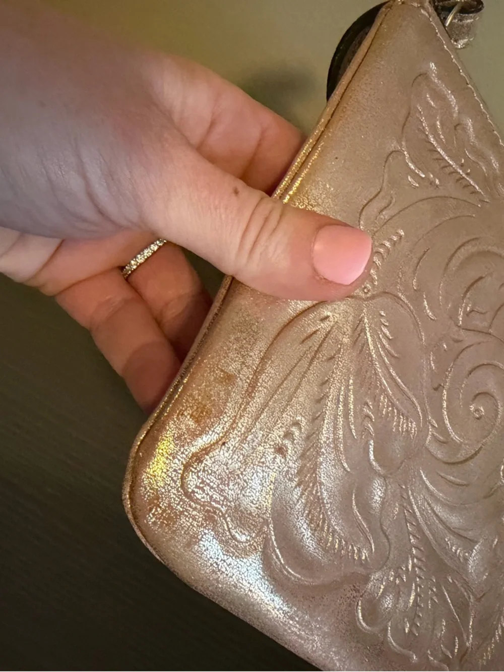 Patricia Nash Cassini Rose Gold Embossed Wristlet - Picture 3 of 8